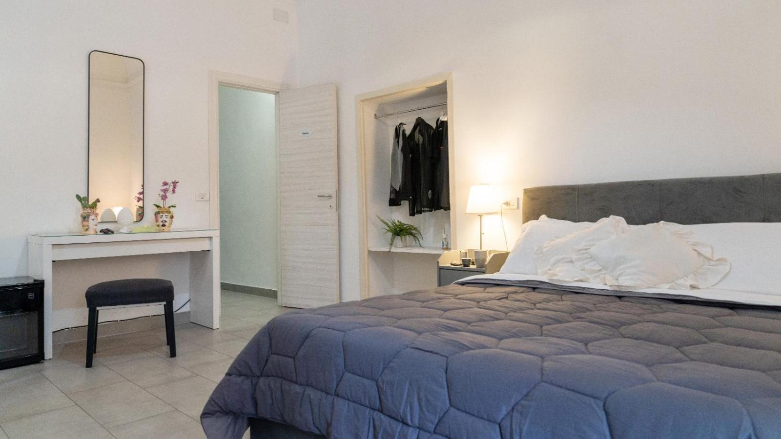 Duomo Luxury Suite Катанія Екстер'єр фото